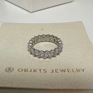 OBJKTS Jewelry Oval Eternity Band - Silver
